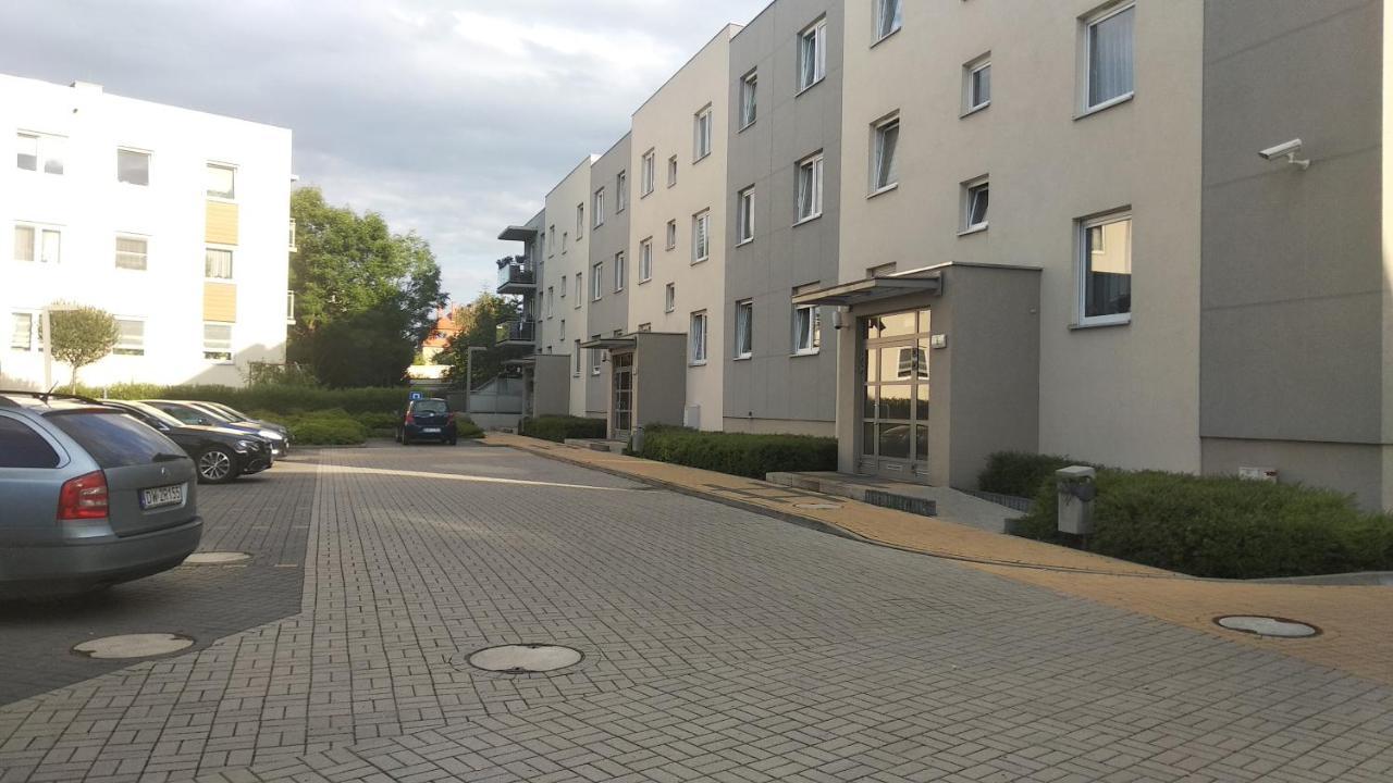 Selenza Apartament By Apartamenty Na Dni Wroclaw Exterior photo